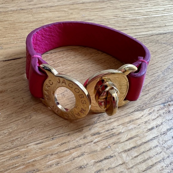 Marc Jacobs Pink Leather Bracelet - Picture 2 of 6